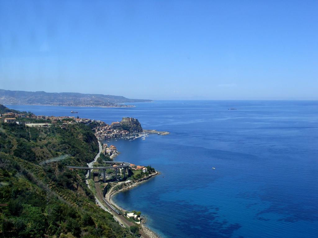 Bed and Breakfast La Casa Di Ermelinda Reggio Calabria Esterno foto